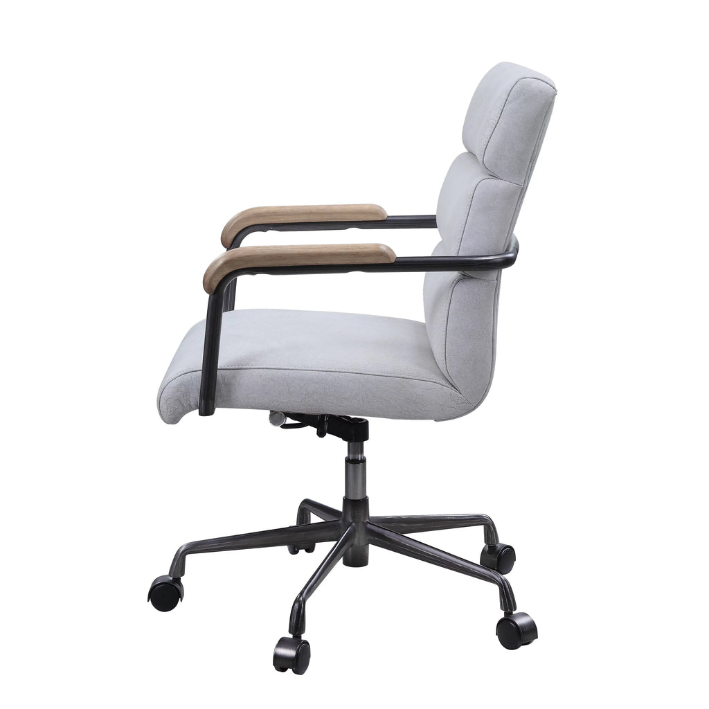 Office Chair in Vintage White Finish L232340