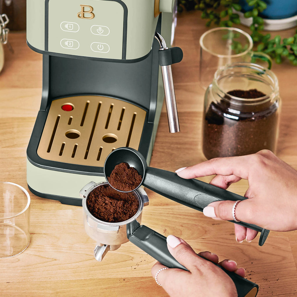 Slim Espresso Maker with 20-Bar Pressure L97633