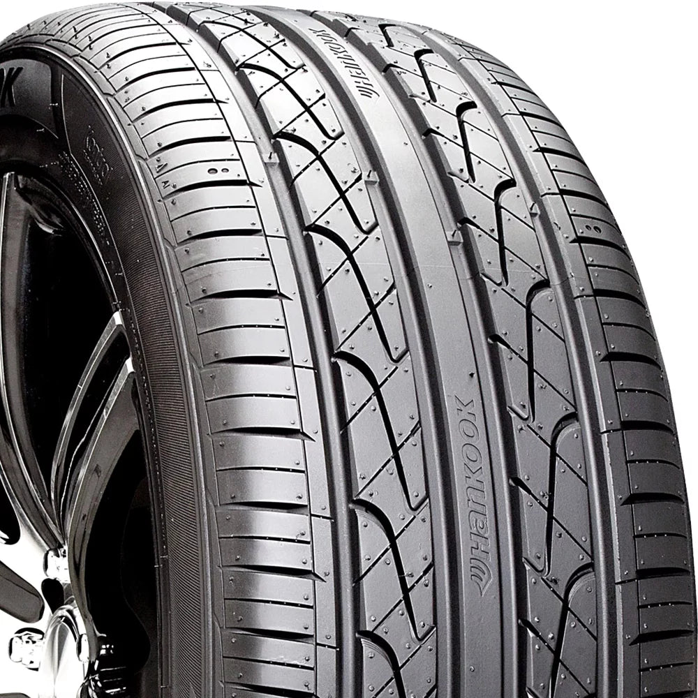 235/40R18 95W High Performance Tires Set of 4 B43857